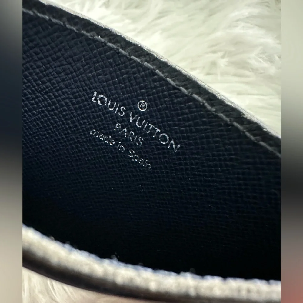 Authentic Louis‎ Vuitton Epi Leather NAVY Card Case Porte Carte Wallet